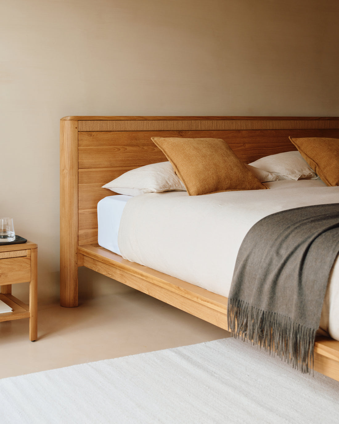 Elia Bed — view 1