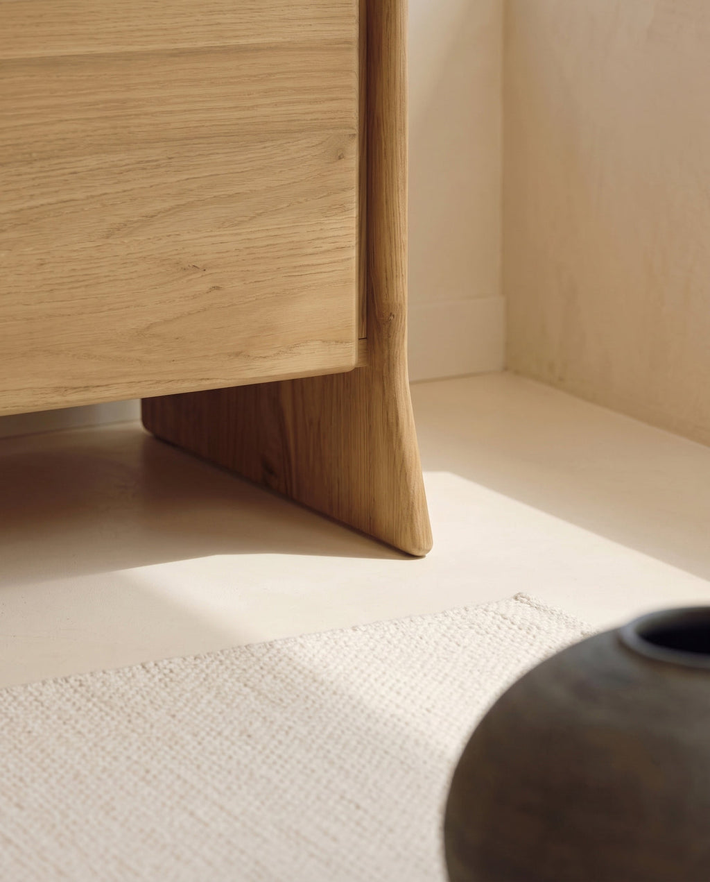 Raizo TV Unit — view 1
